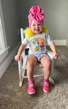 Load image into Gallery viewer, Pastel Yellow Regular Size Fluffy Pom Earrings / Regular Size Puffy Pom Hair Clips
